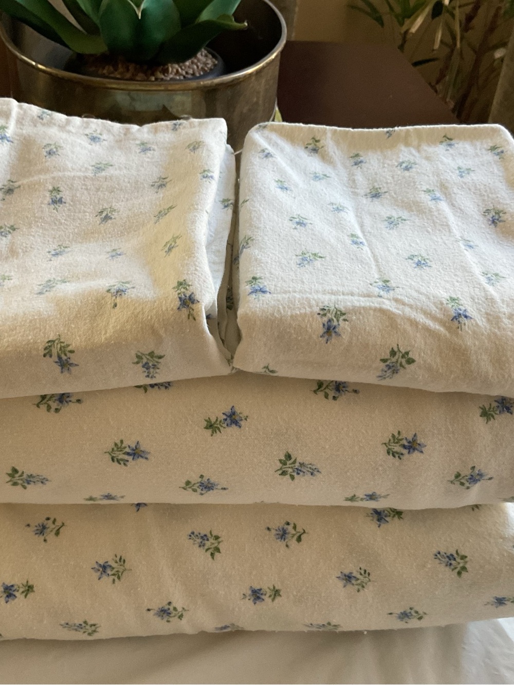 VTG Laura Ashley Flannel Sheet Set Queen White Blue Floral Cottage